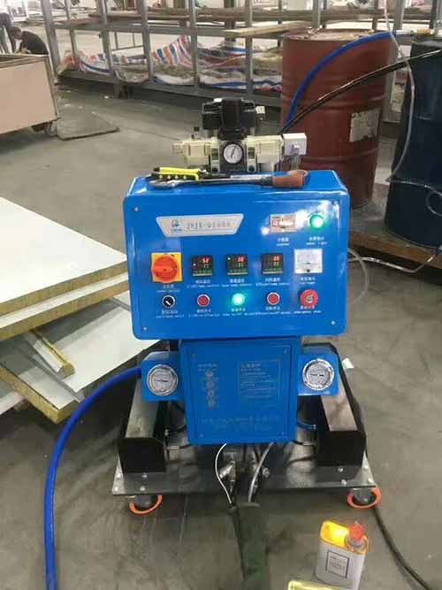 便攜聚氨酯發(fā)泡機(jī)設(shè)備 高壓混合(圖1) 建筑外墻聚氨酯保溫施工發(fā)泡設(shè)備